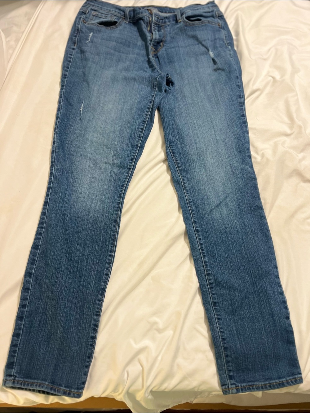 Old Navy Women's Light Blue Straight-Leg Jeans